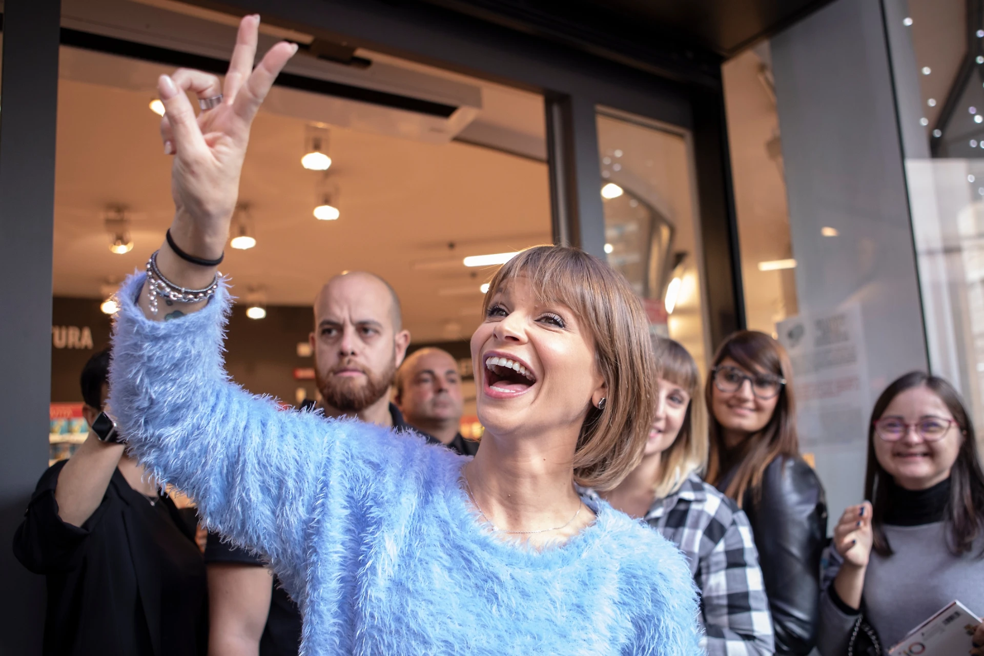 Carola Rackete, Alessandra Amoroso si schiera: "Ammiro molto la capitana"