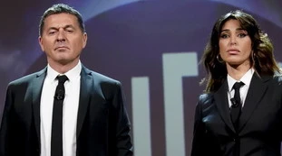 Le Iene, Mammucari: "Sexy, ma raccomandata". Bomba e veleno su Belen Rodriguez: grazie a chi ha fatto carriera