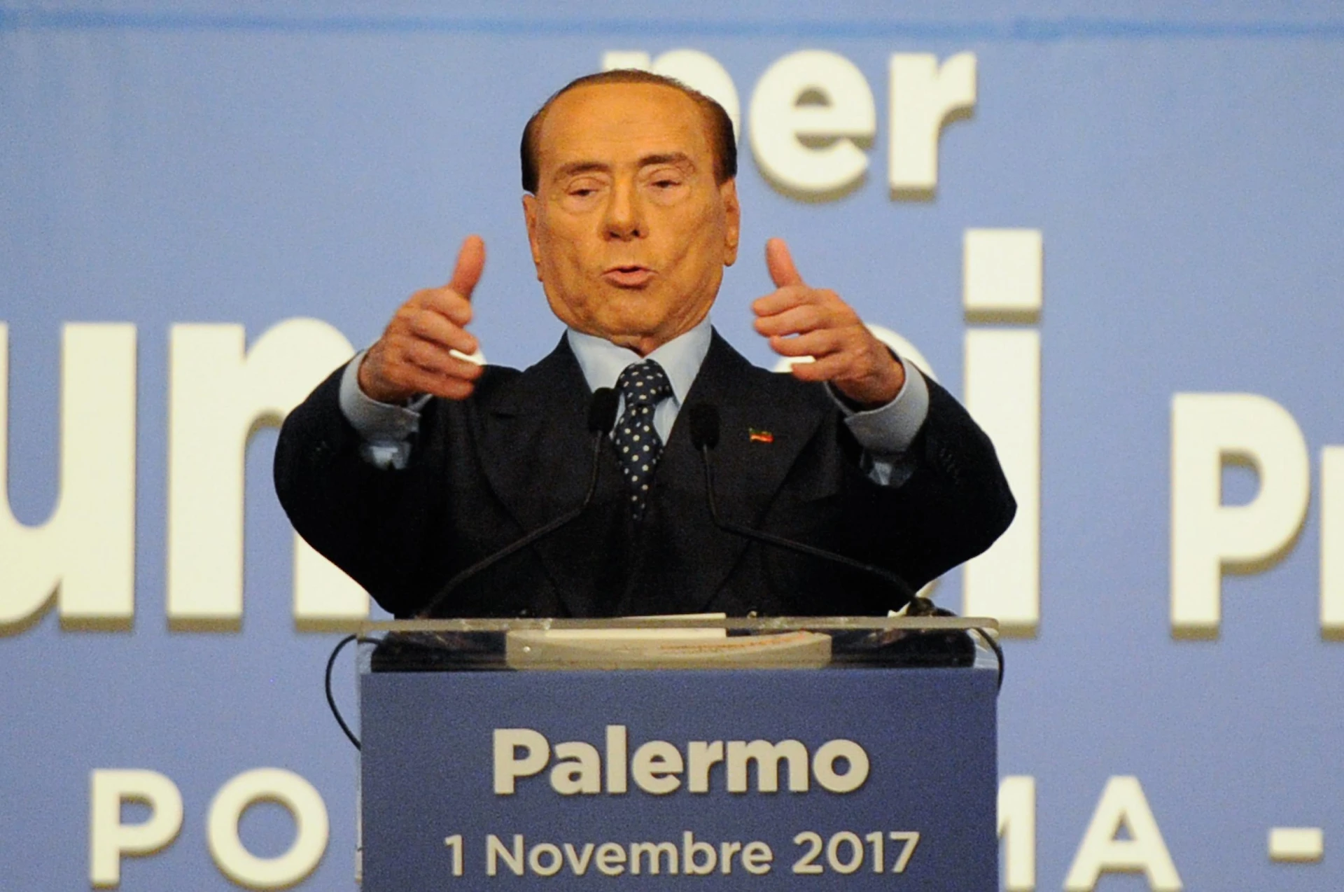 Berlusconi, il retroscena sul prossimo governo: vuole Sgarbi alla Cultura e Salvini all'Interno