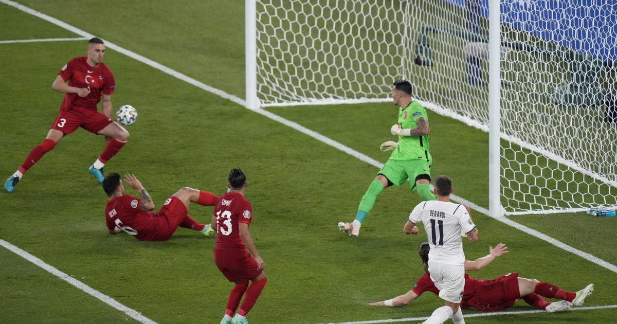 Euro 2020, dieci ore prima dell'autogol di Demiral queste parole sull'Italia: l'ombra di Nostradamus, qualcosa di inspiegabile