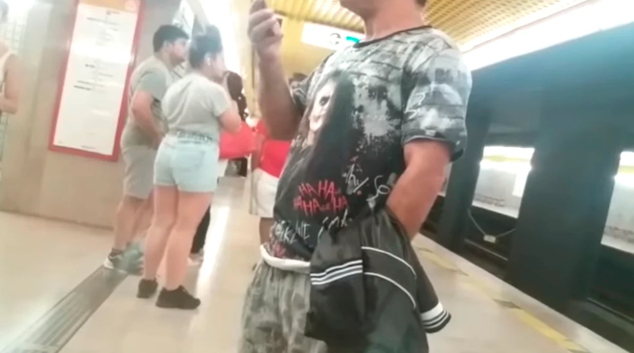 Alessandro Morelli, il leghista denuncia furti e violenze dei rom: "Tutti i video sulla mia pagina Facebook"