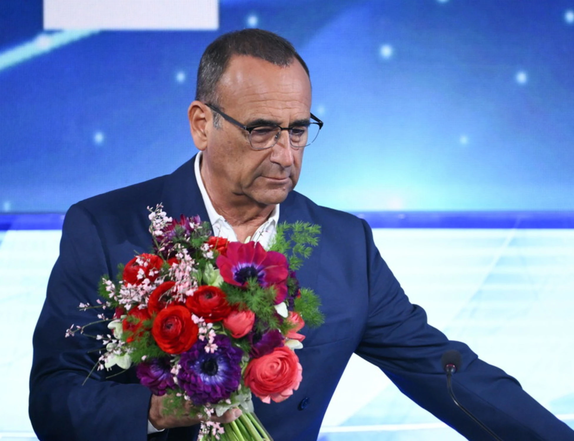 Sanremo 2026, poco show, canzoni così e nessuna risata: perché il Festival è moscio