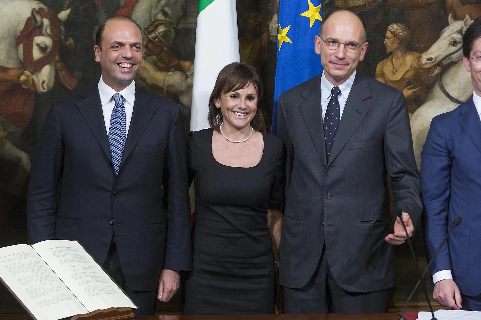 Il "caricometro": Ncd e Alfano hanno fatto il pieno di poltrone negli ultimi 4 governi. Tutti i nomi