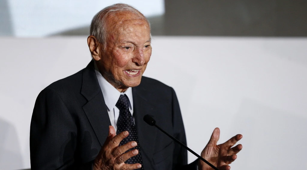 Piero Angela morto a 93 anni: l'addio del figlio Alberto