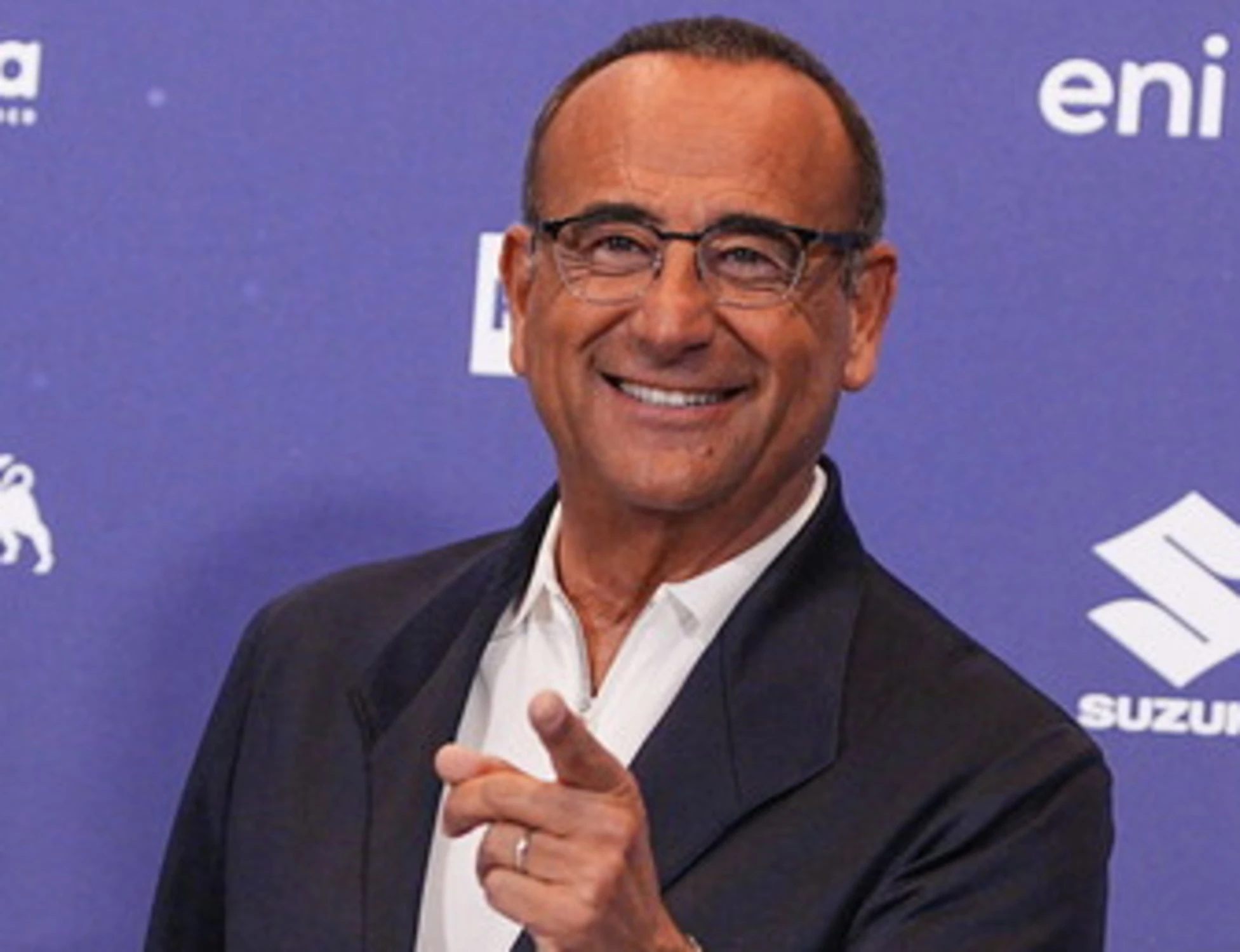 Sanremo 2026, follia-Avs: Carlo Conti non va più bene perché è maschio