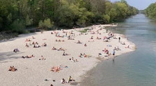 Coronavirus, Corrado Formigli: "La Germania in spiaggia e la Lombardia con i morti? Non è sfiga"