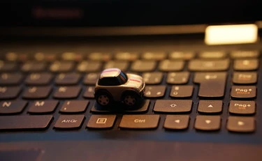 Smart working, cosa cambia dal 7 aprile: tutte le nuove regole e le multe