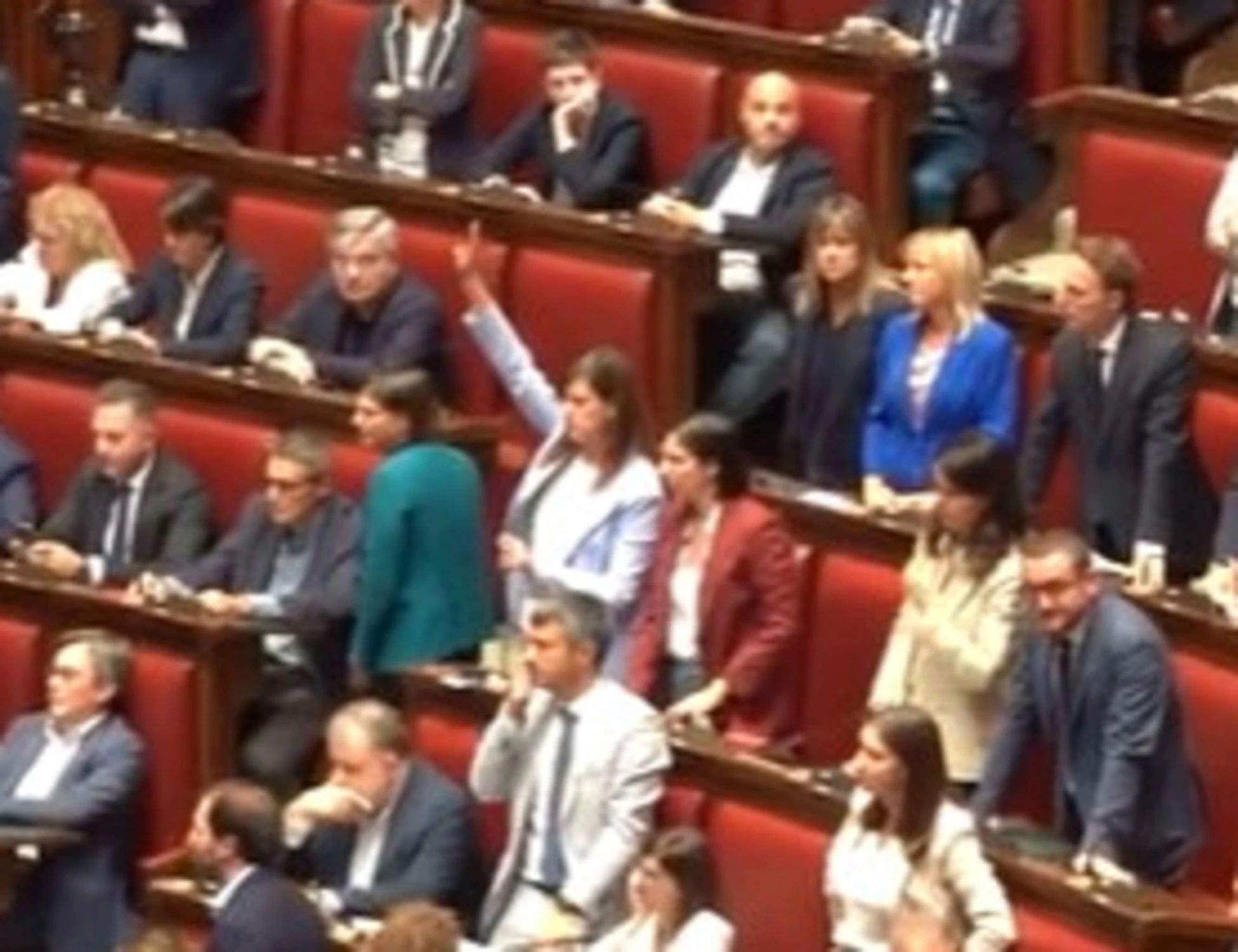 Chiara Braga, il raptus della piddina in aula: come ha scatenato il caos