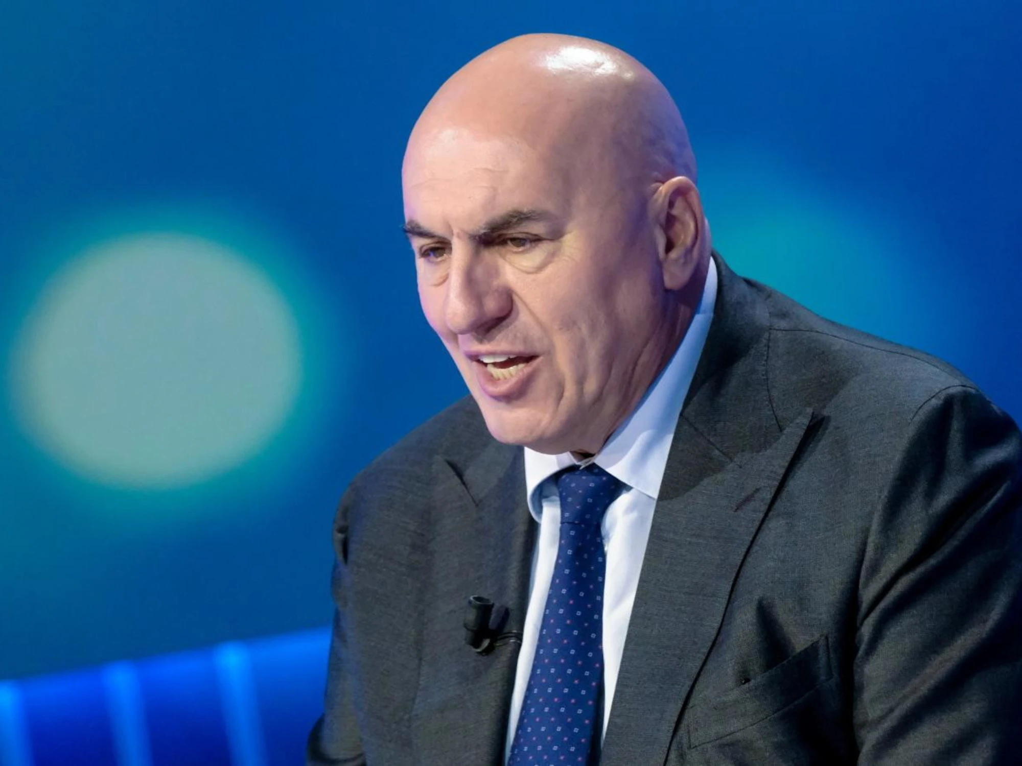 Guido Crosetto contro Vannacci: "Il migliore alleato della sinistra"