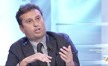 David Parenzo costretto a presentare il libro in un luogo segreto: paura per il giornalista