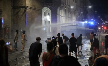 Fakir, Bologna devastata: gli indagati sono solo 12