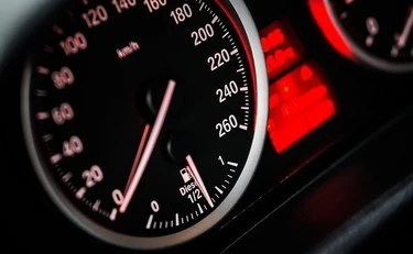 Codice della strada, il piano per le multe "progressive": ecco chi rischia grosso