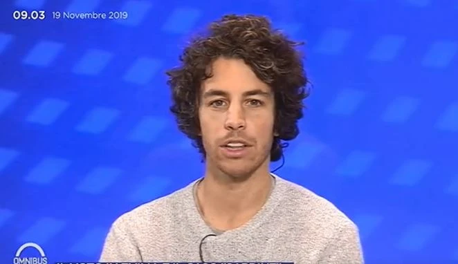 Mattia Santori, il vero volto delle sardine a Omnibus: "Salvini, macchina del fango". Pronto per candidarsi