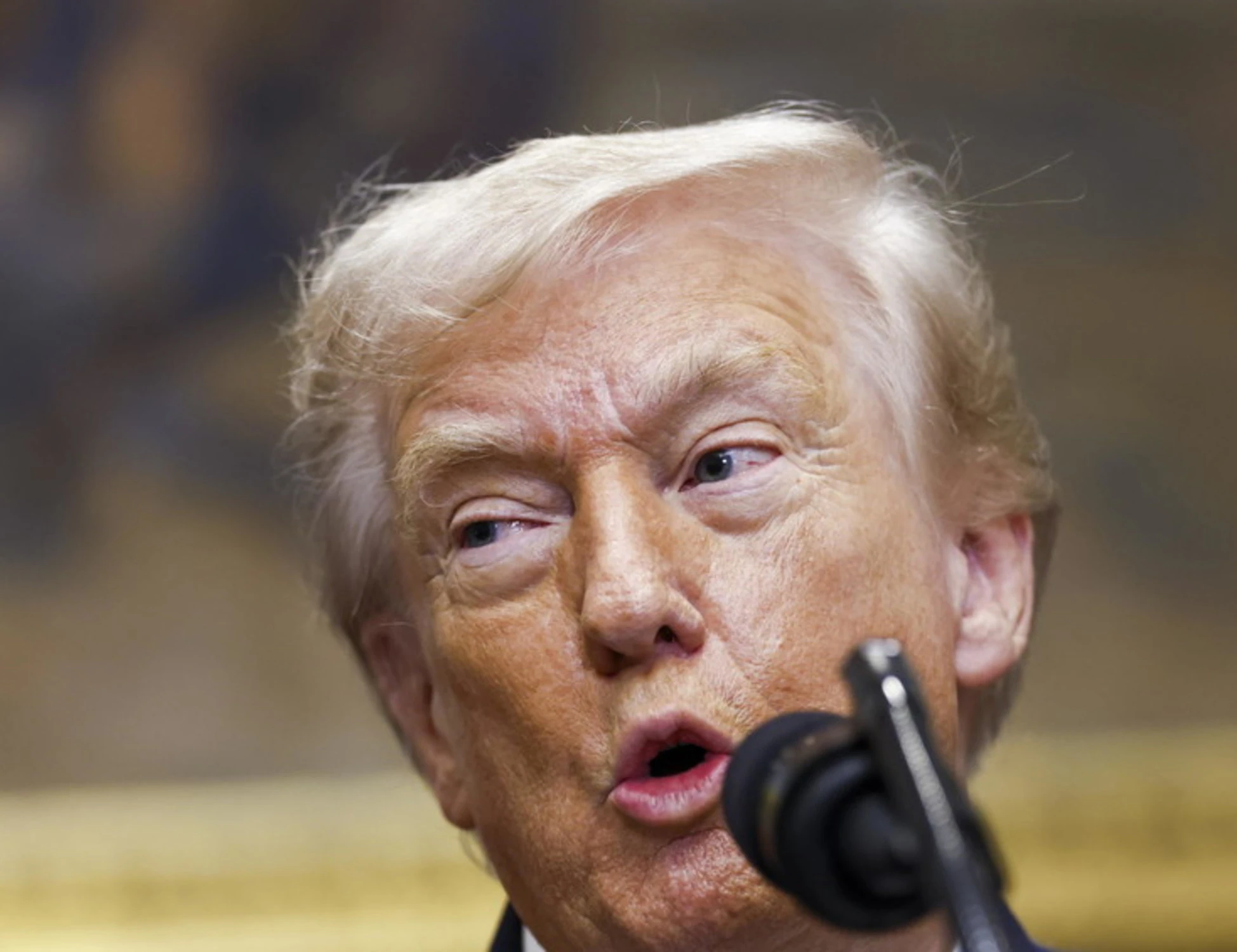 Donald Trump annuncia: "Putin ha accettato di non attaccare Kiev per 7 giorni"