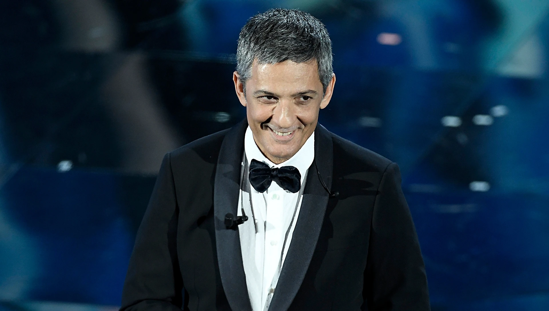 Sanremo 2018, Fiorello: battuta su Paolo Gentiloni. E ne ha anche per Matteo Renzi (senza citarlo)