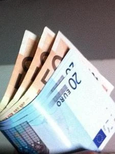 Discesa per tassi prestiti agevolati