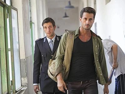 La mamma di Corona ai giudici: "E' malato, non fatelo tornare in carcere"