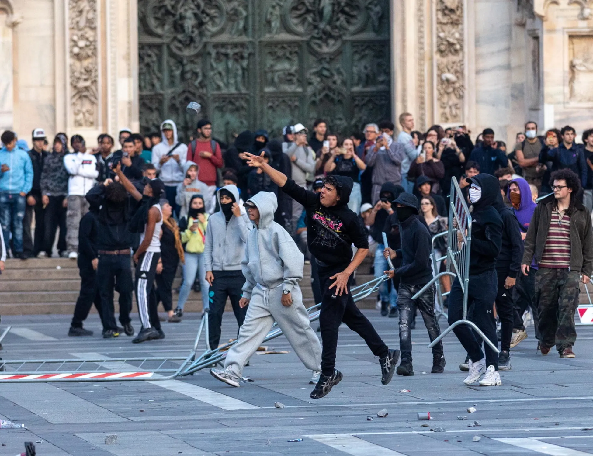 Una vittima di Crans: chi c'è tra i fermati a Milano