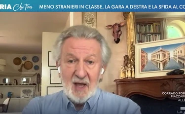 L'aria che tira, Luigi Crespi sbotta contro Odifreddi: "Ma che ca**o dice? È un pazzo!"