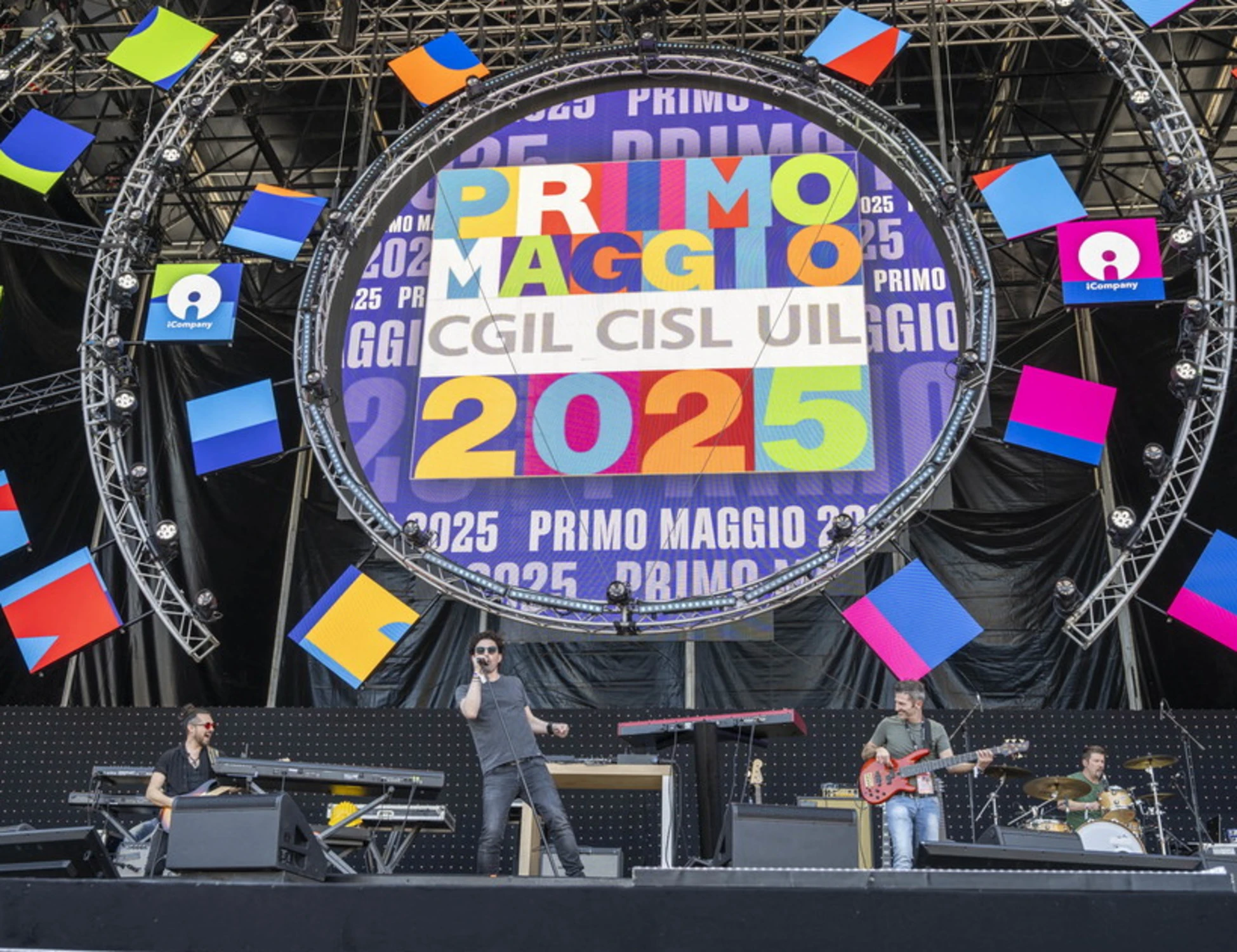 Concertone primo maggio, "rubato tutto": scandalo dietro le quinte