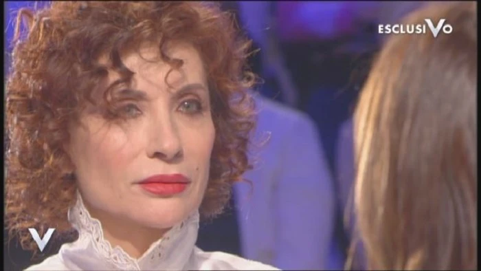 Fabrizio Corona, anche Alda D'Eusanio lo umilia: "Vi dico io chi è davvero". La verità sull'Isola dei famosi