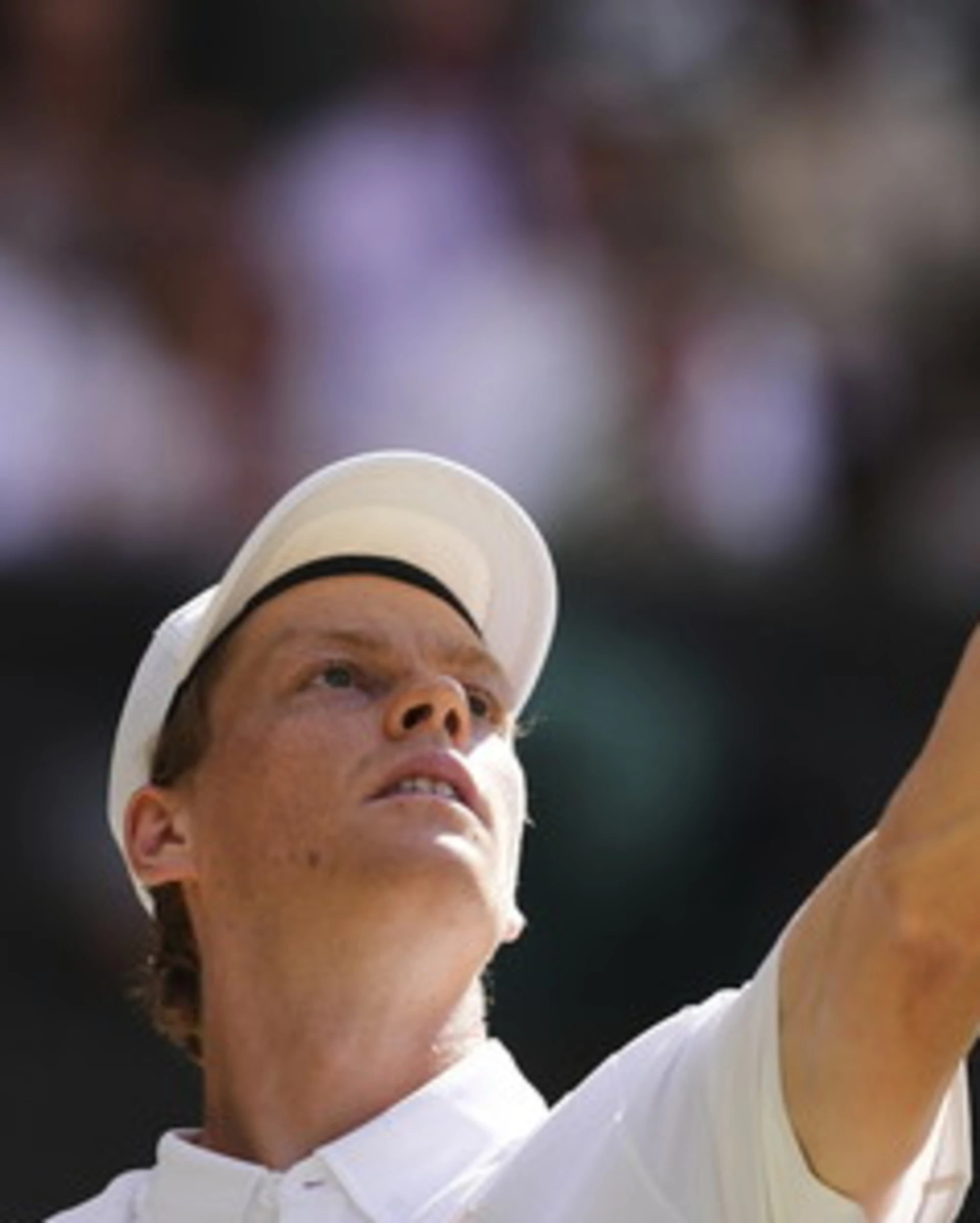Sinner fa volare anche Supertennis