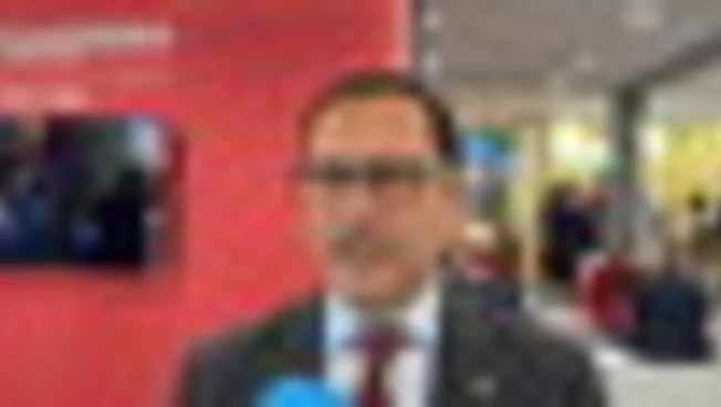 https://media.liberoquotidiano.it/qY4gA0PuzEFzquc7nIGcDza7IsCmKylEawbJ7ROrX1M/width:800/quality:90/aW1hZ2VzLzIwMjUvMTAvMDkvMTYxOTQ3OTI3LTQxMGM3MTVlLTE2MGYtNGEwOC04NDU0LWQzYTFlN2Y3NDY1YS5qcGc.webp