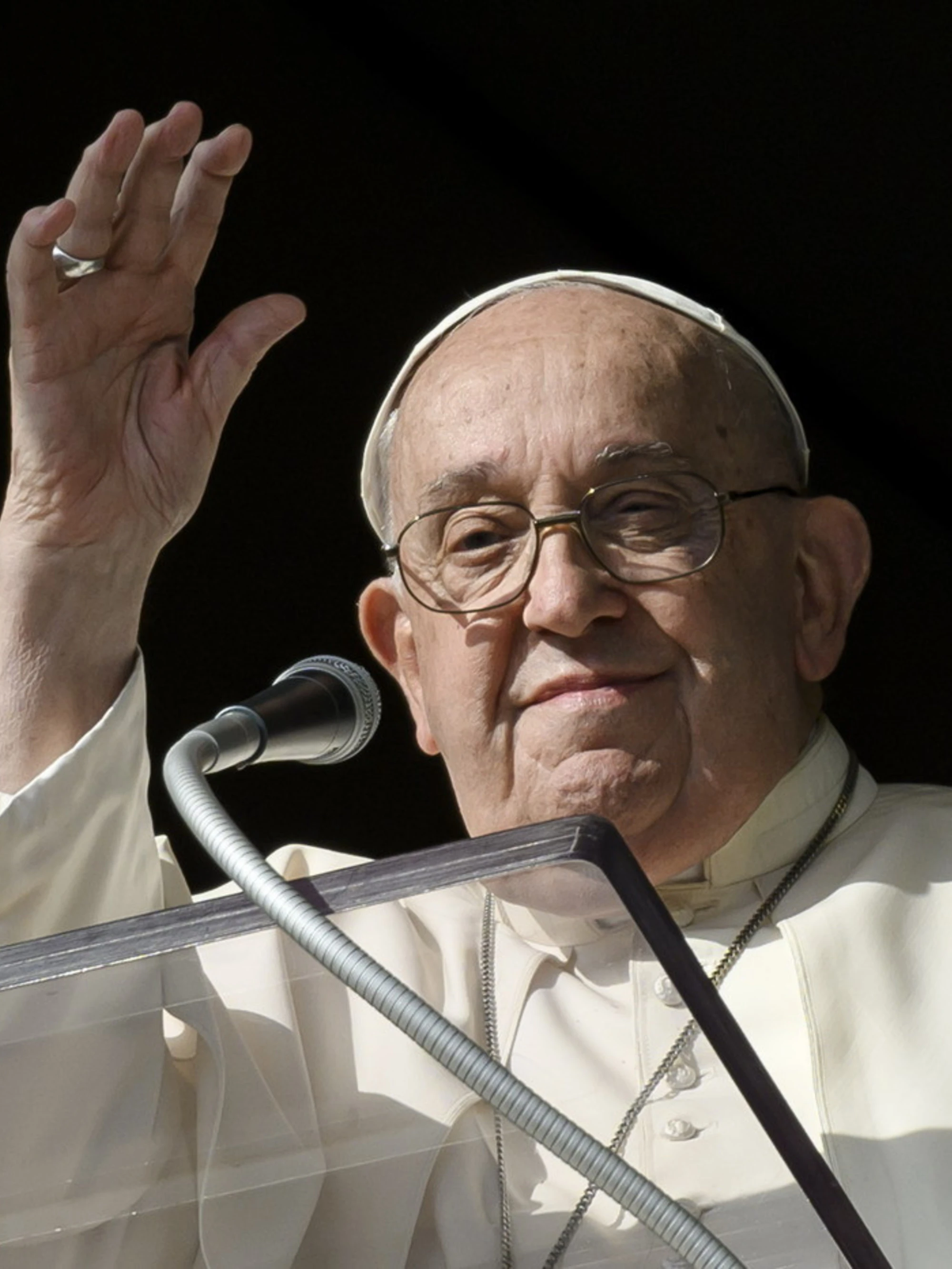 Papa Francesco: abbiamo bisogno della carne di Gesù