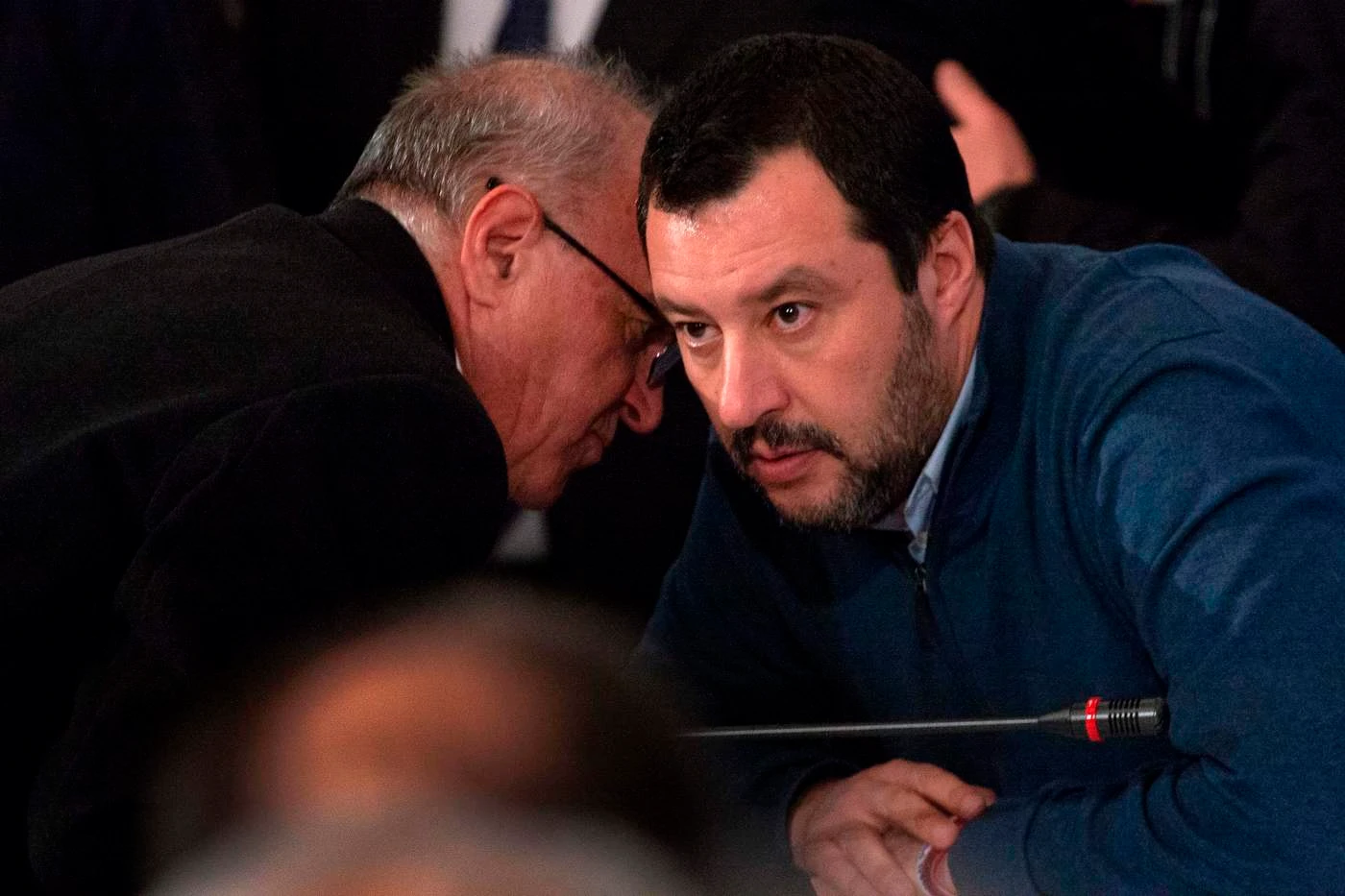 Emmanuel Macron non vuole vederlo, Matteo Salvini lo gela: "Convoco il ministro francese", cosa pretenderà