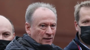 Mezz'ora in più, Catherine Belton: "Putin? No, Patrushev. Chi è l'uomo che ha voluto la guerra", il re del Cremlino