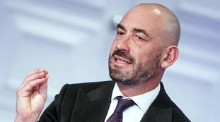 Bassetti: "Diffamato, insultato e stalkerizzato": chi finisce nei guai