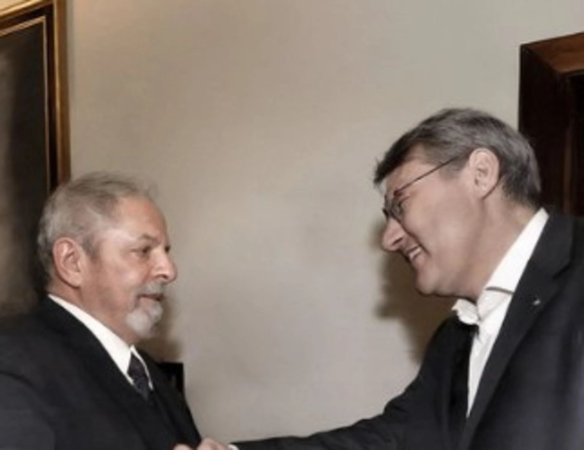 Landini, Lula e la foto ritoccata: chi hanno fatto sparire, imbarazzo Cgil