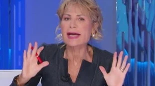Otto e Mezzo, Gruber gela Santoro: "Michele scusami ma non è così"