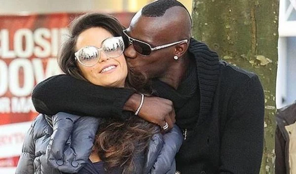 Balotelli fa festanotte bravacon 4 escort