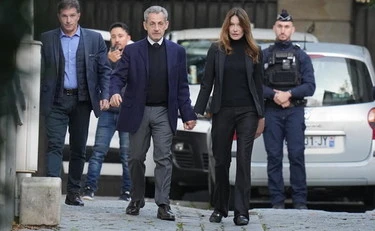 Sarkozy dal carcere umilia Macron: quella scritta nel diario