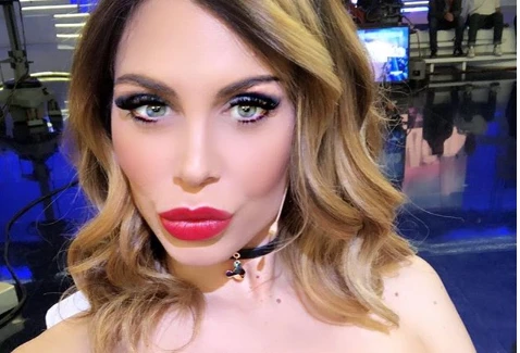 Pechino Express, Paola Caruso rivela il dramma: "Gravidanza a rischio durante le riprese. Il colon..."