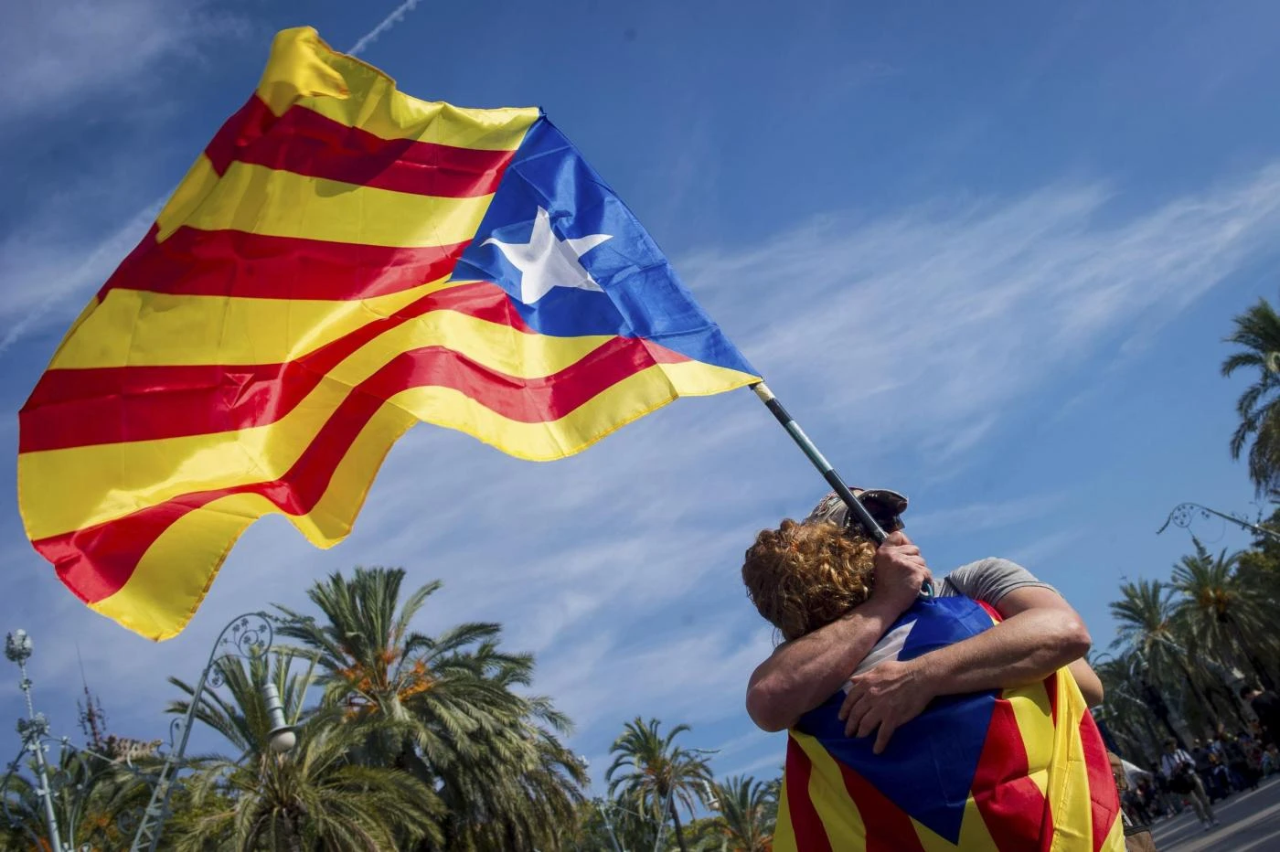 Catalogna, Madrid al contrattacco: "Sabato l'articolo 155 e l'autonomia sarà sospesa"