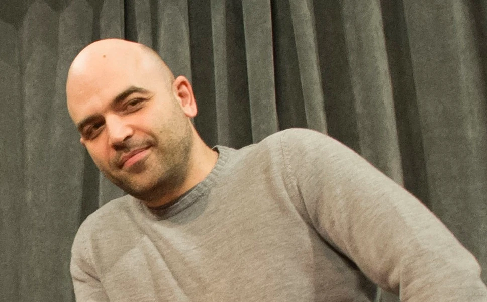 Che tempo che fa, Emmanuel Macron elogia Roberto Saviano nell'intervista di Fazio. Salvini che dice?