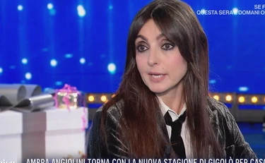 Domenica In, Ambra Angiolini spiazza tutti: "Ho un problema"