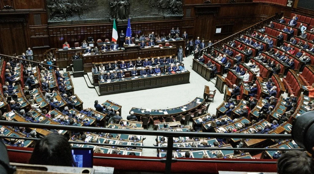 Darmanin, anche il Pd contro la Francia: "All'opposizione ci pensiamo noi"