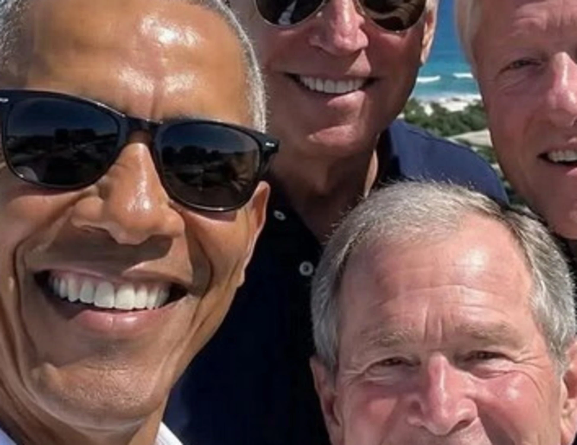 Trump, "nemmeno in un milione di anni": escluso dal selfie degli ex presidenti Usa