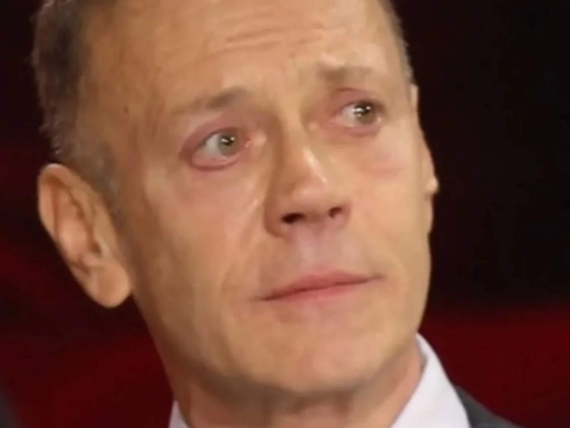 Leggi l'articolo: "Mentre mamma moriva...": Rocco Siffredi choc sul padre