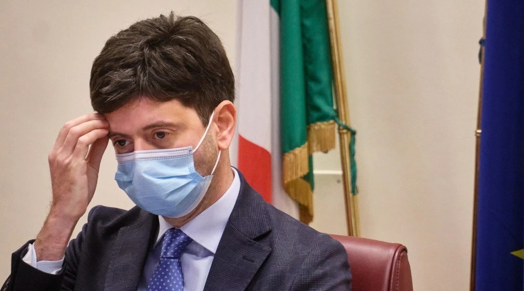 Dpcm, Roberto Speranza convoca il Cts: gioca d'anticipo rispetto al bollettino, superati i 20mila contagi?