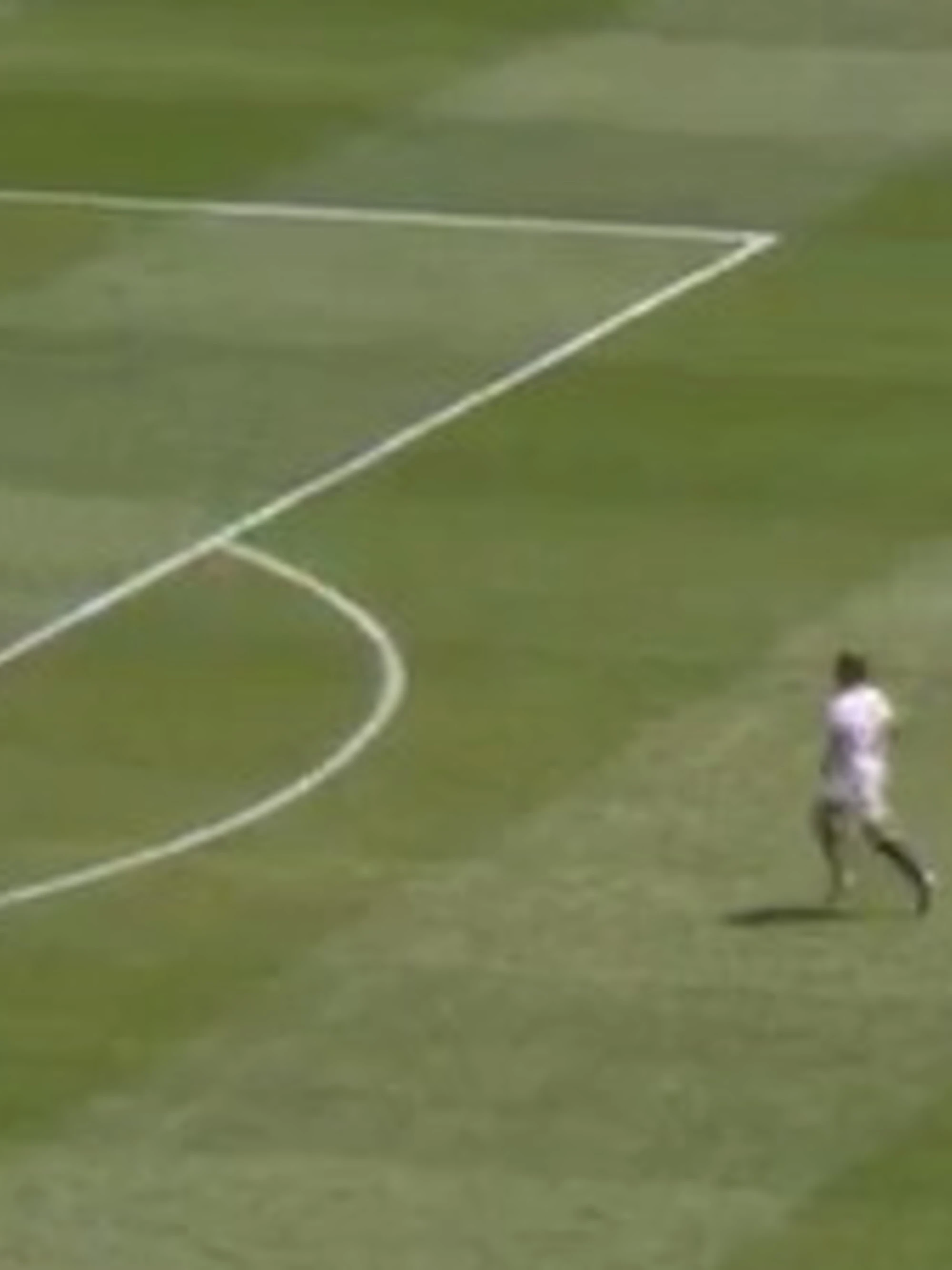 Donnarumma coi piedi? Rimedia una figuraccia mondiale