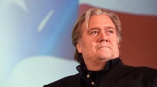 Steve Bannon, arrestato l'ex consigliere di Trump e guru del sovranismo. L'accusa sconcertante