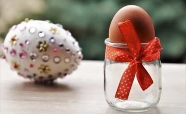 Il confronto impari tra il rito dell'uovo di Pasqua e il mito dell'ovetto