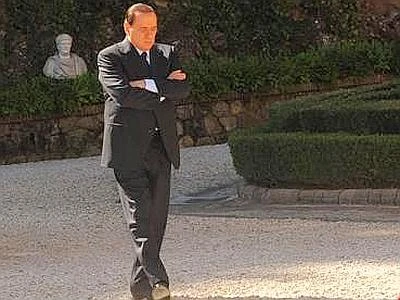 Berlusconi: "Pronto ad andare in carcere" Poi smentisce l'intervista a 'Libero'