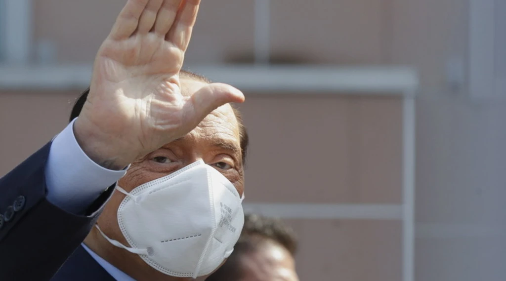Silvio Berlusconi ricoverato per una"caduta accidentale": costretto a rientrare a Milano