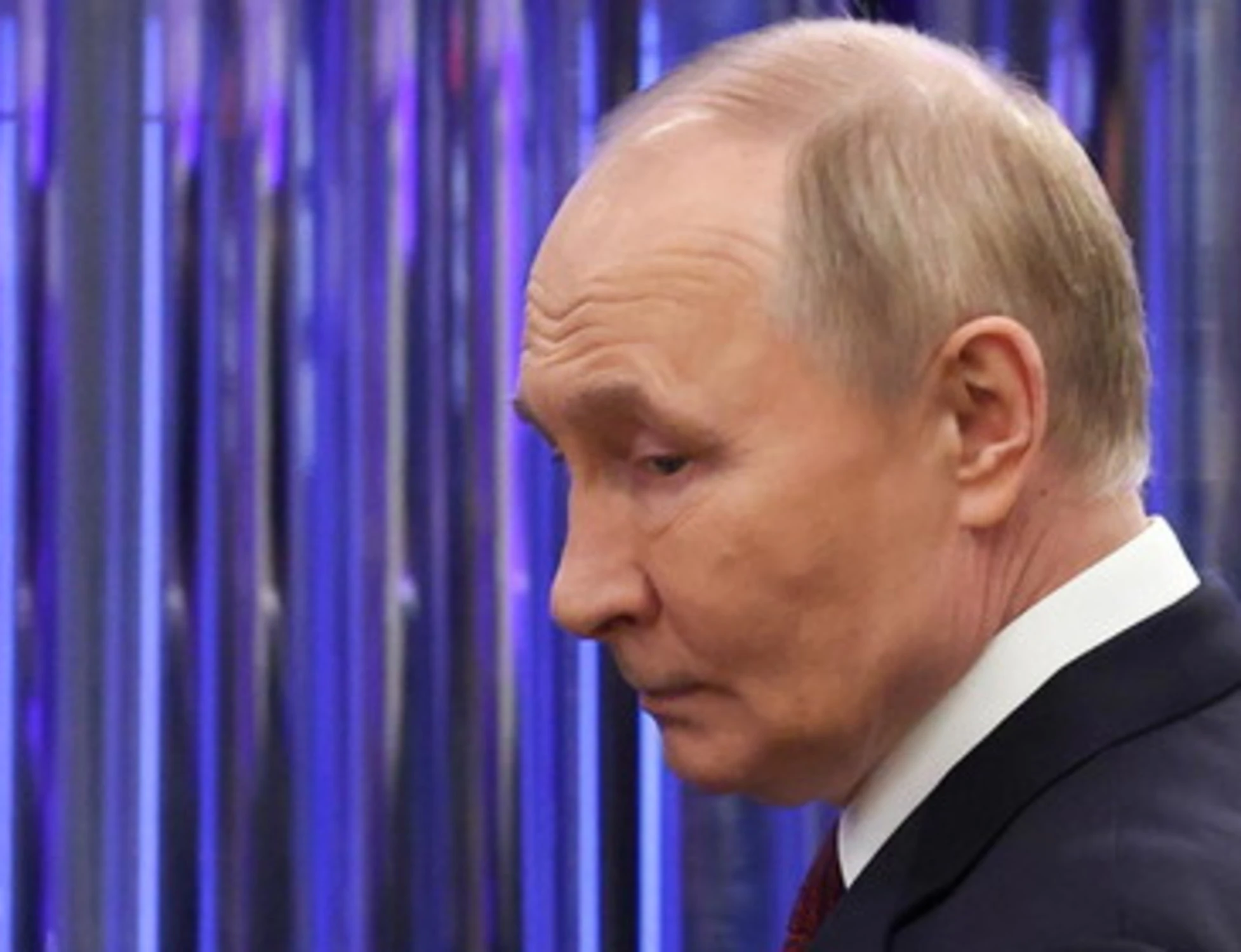 Vladimir Putin prepara una nuova guerra: 300mila soldati (e i tank migliori)