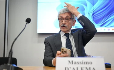 Massimo D'Alema, la rivelazione: "Perché ero alla parata in Cina"